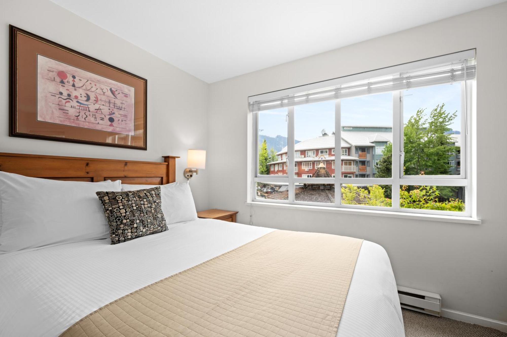 Bear Lodge Two Bedroom By Mva Whistler Exteriör bild